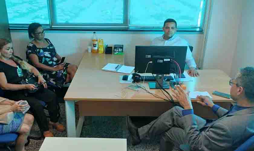 SINTELPES realiza protesto na SESAU contra a falta de pagamento a demitidos da terceirizada Amazon Forte