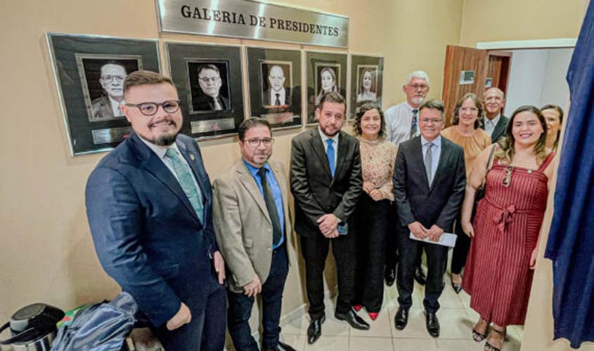 Machadinho do Oeste tem ex-presidentes homenageados e entrega de miniaturas do Monumento de 50 anos da OABRO em Caravana Olho no Olho