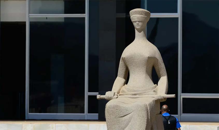 Supremo mantém decisão do TSE que multou Bolsonaro