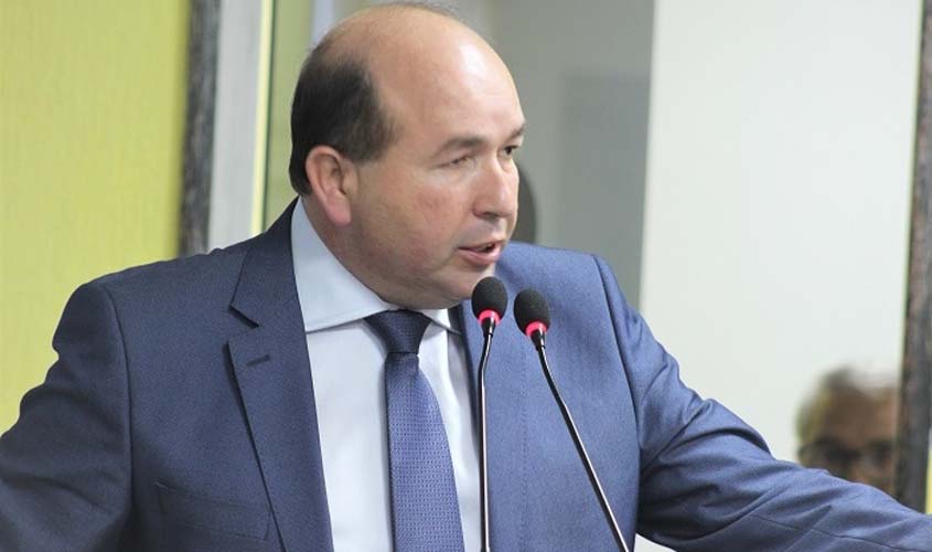 Na base da chantagem política do presidente da Câmara, família Negreiros toma de assalto dezenas de cargos comissionados, denuncia presidente da ADDC