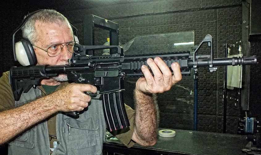 Governo publica decreto sobre armas; civis não podem adquirir fuzis