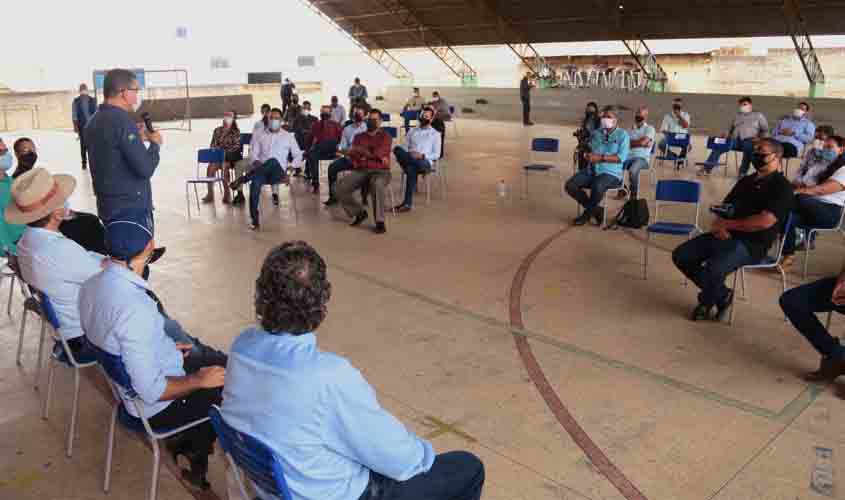 Governo fortalece desenvolvimento do Estado; ações são executadas no município