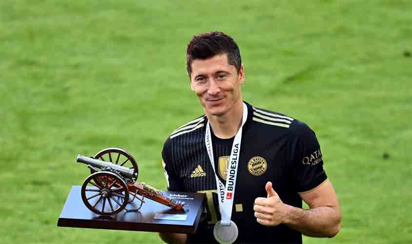 Lewandowski bate recorde de Mueller na Bundesliga