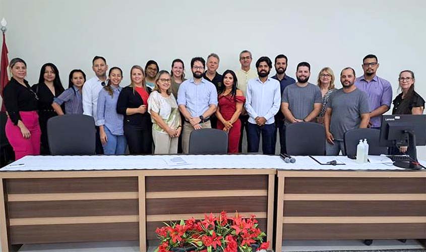 Acadêmicos de Direito visitam Promotoria de Justiça