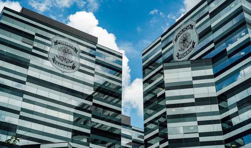 PF publica edital de concurso com 1.000 vagas para cargos policiais