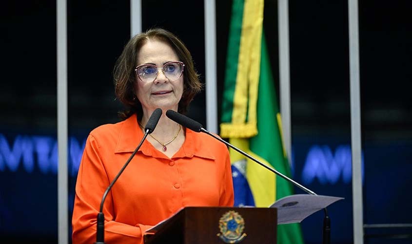 Damares defende ações de saúde mental para jovens