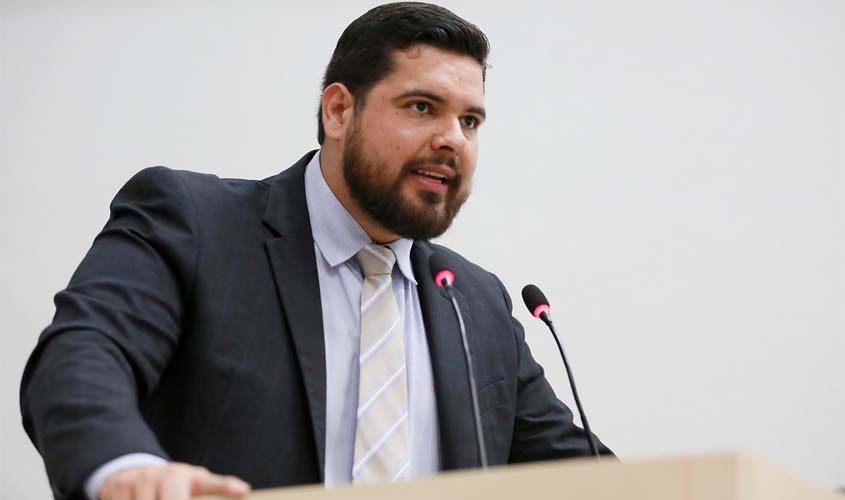 Jean Oliveira parabeniza municípios pelo 25º aniversário de emancipação política