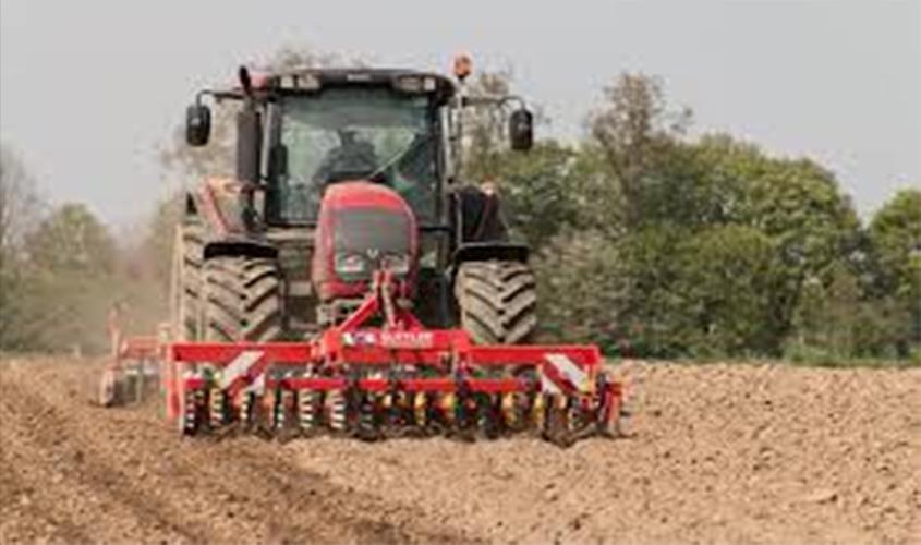 Trator novo ou usado? Conheça as vantagens de cada um