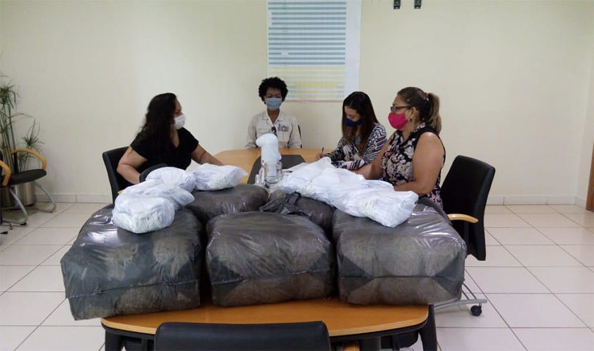 Prefeitura recebe mais uma doação de 5 mil máscaras de tecido duplo e laváveis
