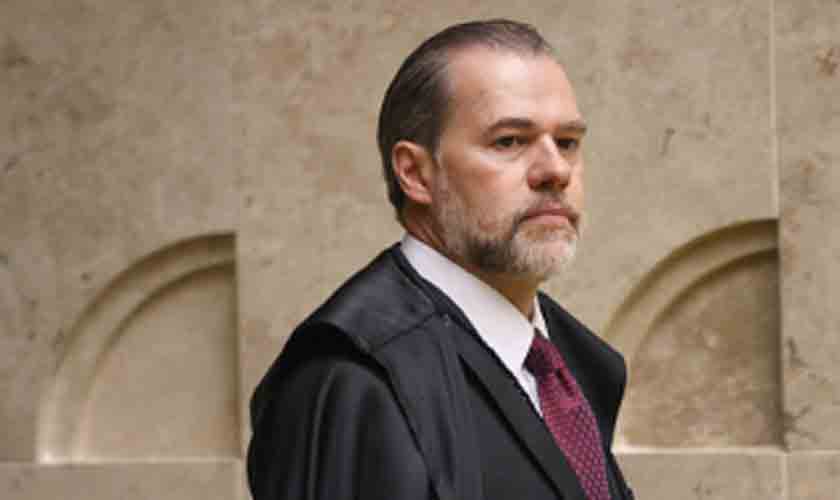 “Nenhum jornalista pode ser constrangido a revelar a fonte”, afirma Toffoli