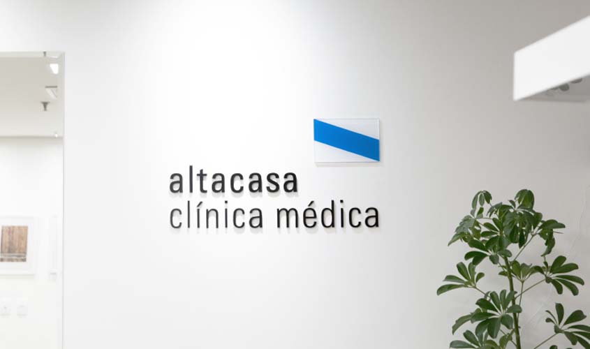 Como se livrar da caspa, um problema que aparece com mais frequência no inverno