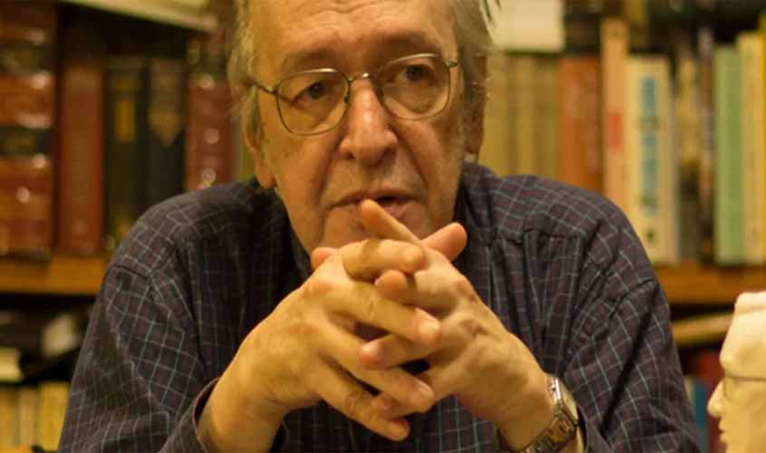 Olavo dará curso grátis a PMs, e Carlos Bolsonaro apoia aulas antiesquerda