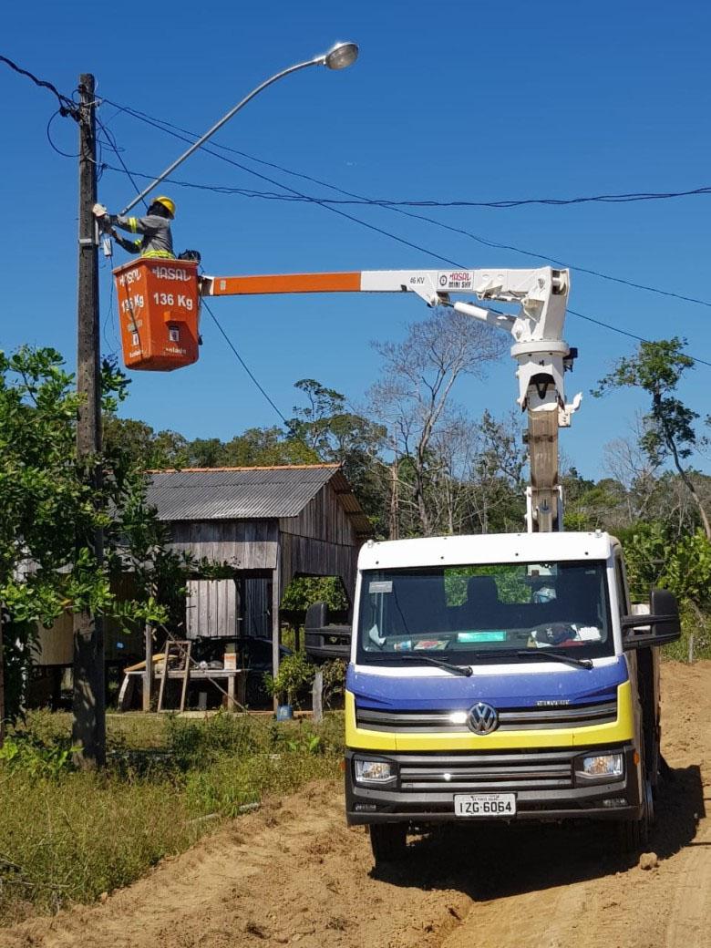 Prefeitura leva iluminação pública aos moradores da Linha C-25