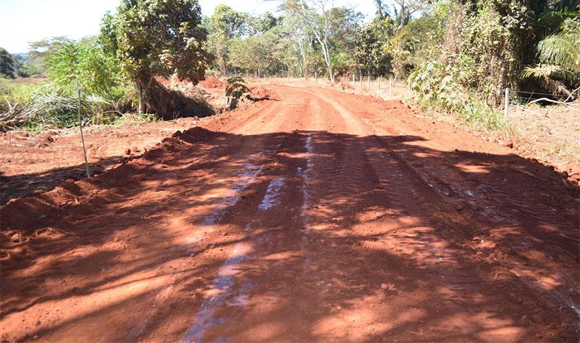 Serviços de recuperação e manutenção avançam na RO-383