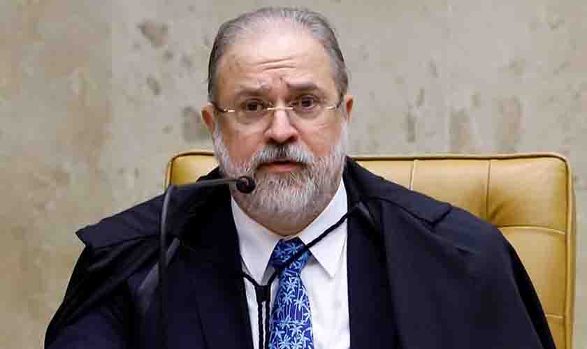 Senadores comentam nova indicação de Aras para a PGR