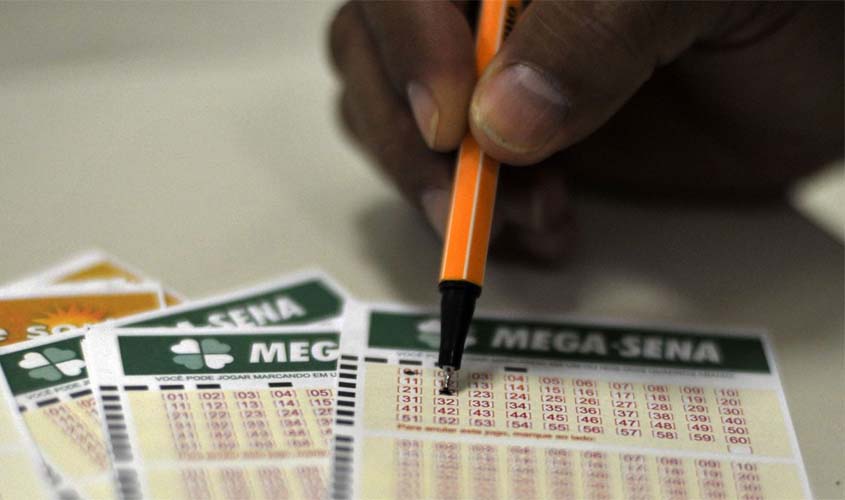 Mega-Sena acumula e vai pagar R$ 35 milhões no sábado