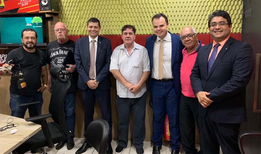 Elton Assis concede entrevistas sobre Lei de Abuso de Autoridade