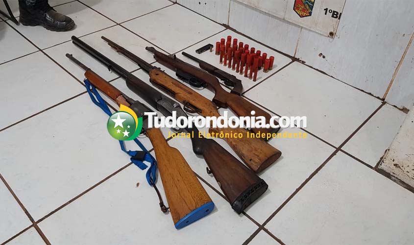 Polícia prende homem com várias armas em casa localizada às margens da BR-319