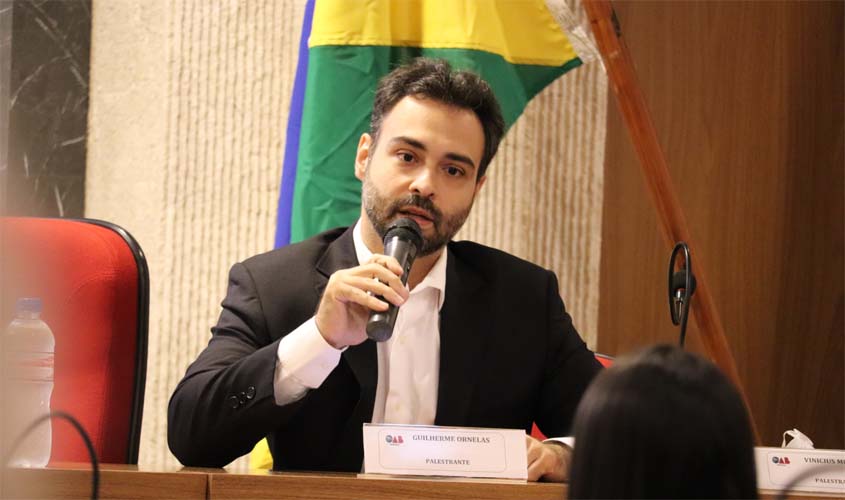 Vinicius Miguel critica a falta de investimento no funcionalismo público