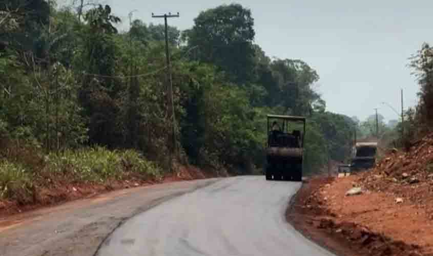 Prefeitura de Porto Velho dá início à pavimentação da Estrada da Areia Branca