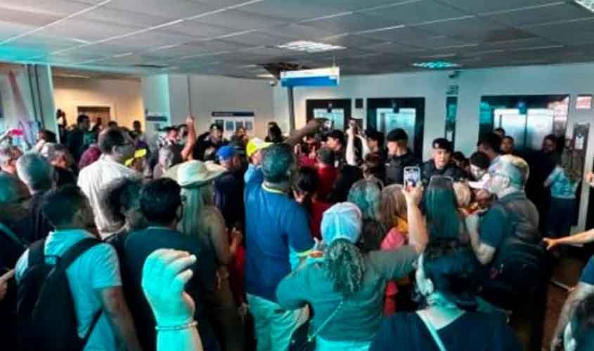 JUSTIÇA DÁ CARTÃO VERMELHO À GREVE DO SINTERO. PROFESSORES  RECEBERAM MAIS DE 220 MILHÕES EM QUATRO ANOS