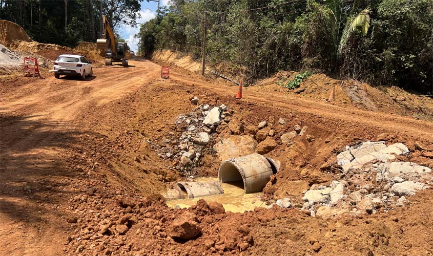 Prefeitura inicia obra de alargamento da via no bairro Nacional