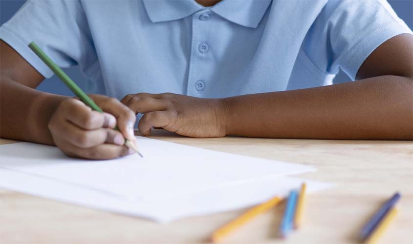 Municípios rondonienses recebem material de apoio para estudantes que vão realizar prova Saeb