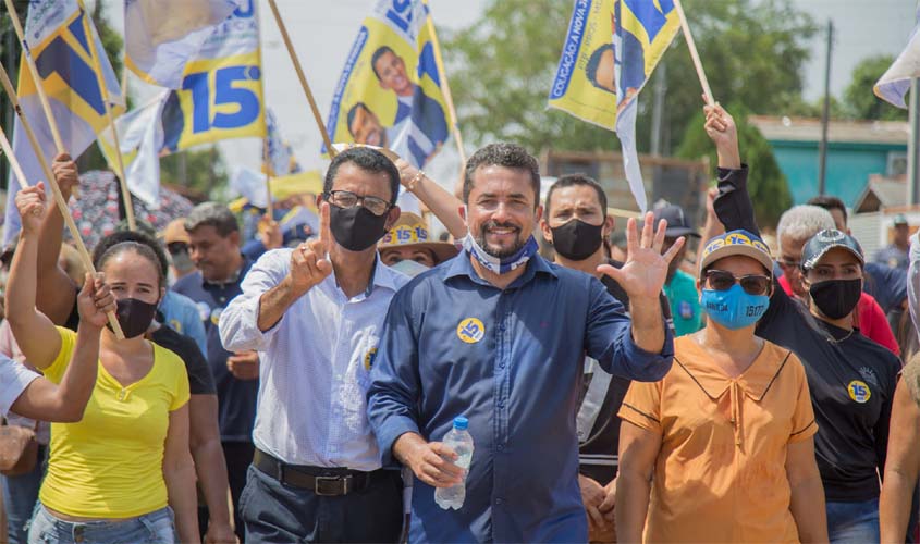 Isaú Fonseca inicia caravana pelas ruas de Ji-Paraná