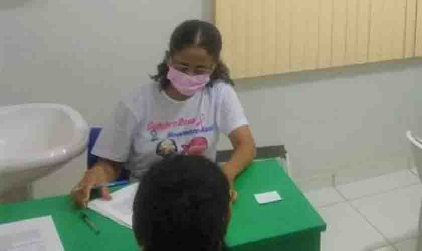 Unidades Básicas de Saúde recebem ação noturna alusiva ao Outubro Rosa