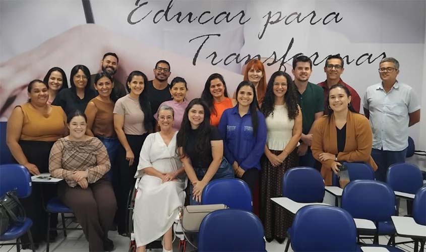 Município capacita médicos para atender mulheres na menopausa