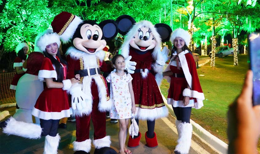 Porto Velho inaugura Natal com Papai Noel