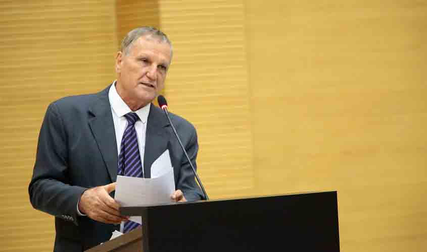 Cacaulândia recebe R$ 100 mil de emenda do deputado Adelino para recuperação de estradas