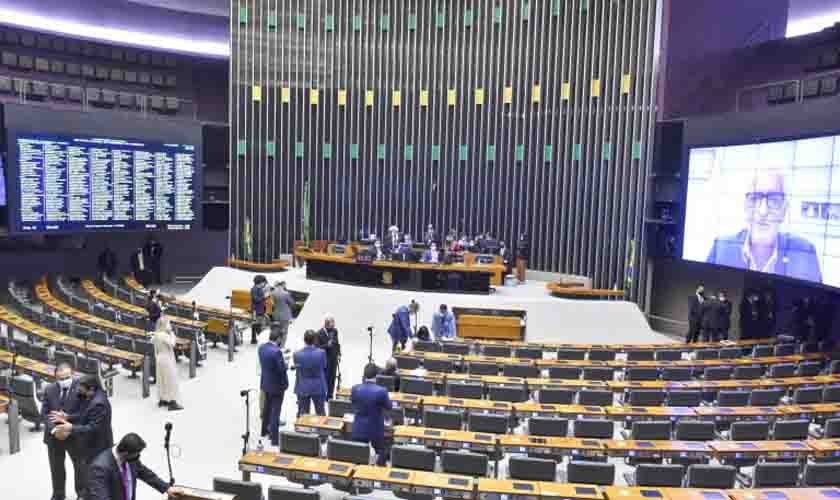 Congresso aprova proposta orçamentária de 2022 com aumento para gastos sociais 