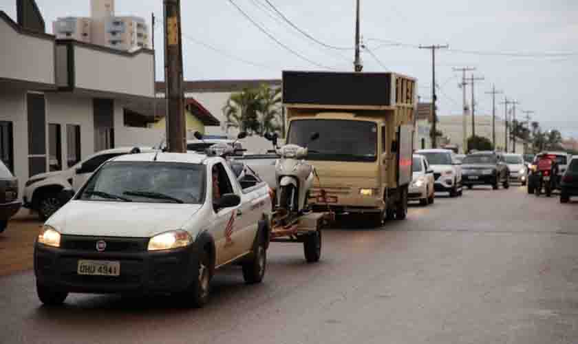 Carreata divulga programa