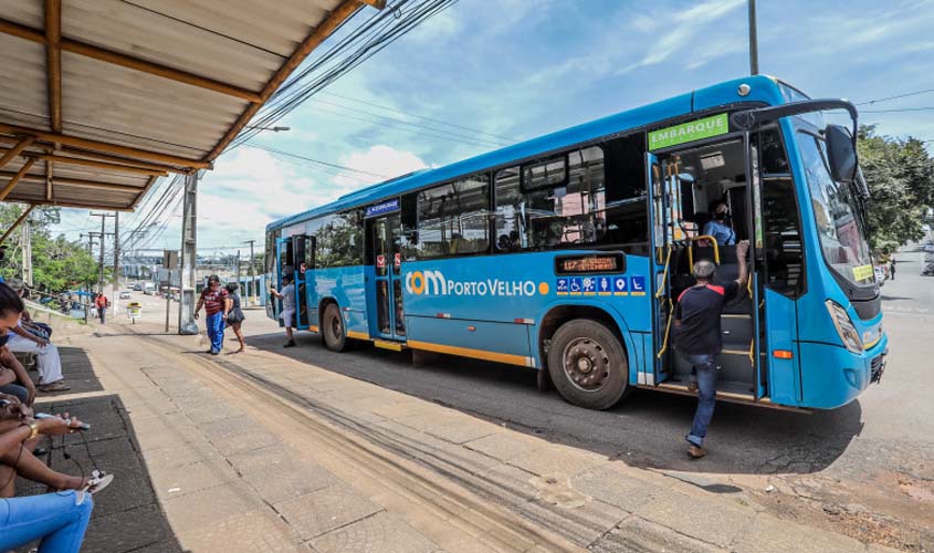 Linhas universitárias são suspensas nas férias, mas voltam a circular em fevereiro de 2023