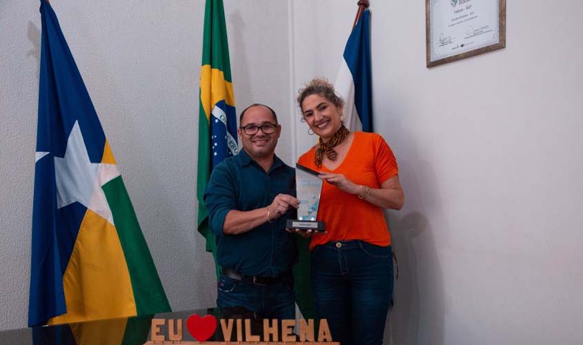 Prefeito recebe prêmio 'Líderes da Amazônia' pelo Sebrae por esforços em promover geração de negócios e desenvolvimento da região