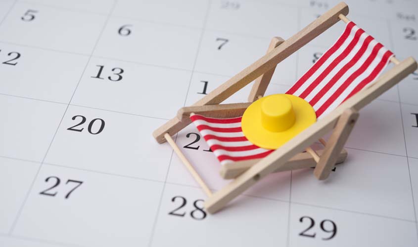 Férias: direito completa 100 anos, mas ainda é descumprido