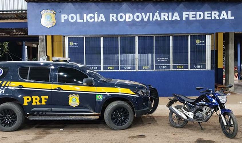 PRF em Rondônia recupera dois veículos com registro ativo para roubo/furto