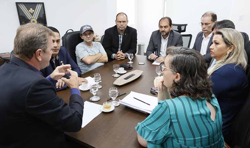 Presidente Laerte Gomes recebe representantes de entidades assistenciais de Porto Velho