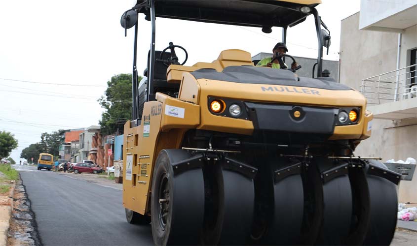 Prefeitura continua com obras de recapeamento de ruas