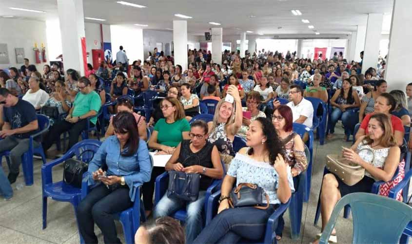 Sindicatos de Rondônia reúnem milhares de pessoas no Dia de Luta em Defesa da Previdência