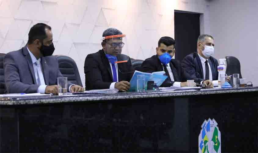 Sessão na Câmara de Vereadores segue na normalidade em Ji-Paraná com aprovação de projetos