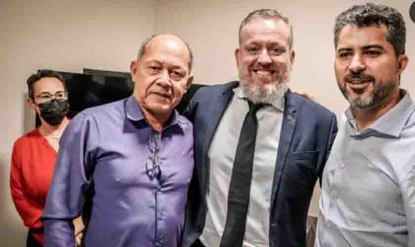 Coronel Chrisóstomo participa de reunião no Sindsef sobre transposição de servidores