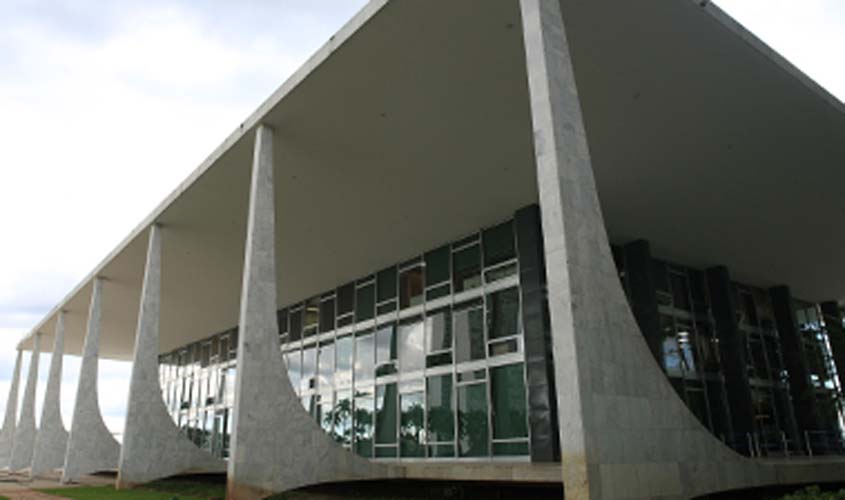 STF suspende tramitação de todas as ações judiciais sobre Lei do Marco Temporal