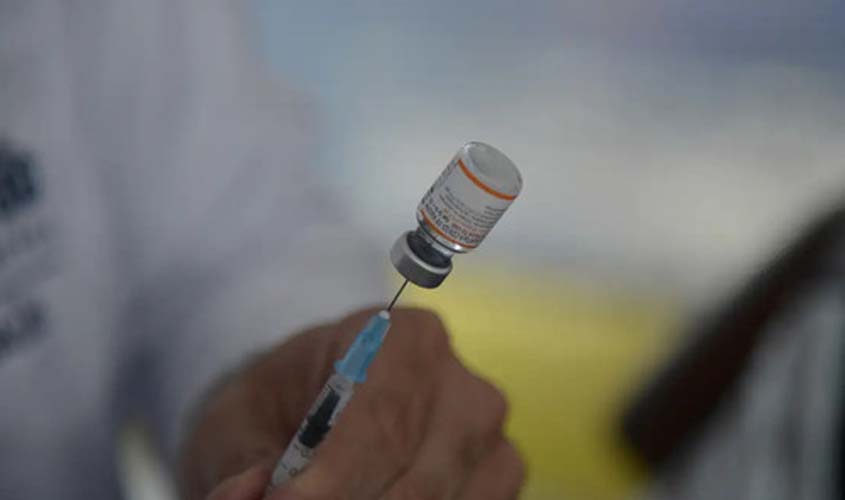 Casos de Covid-19 aumentam no Brasil; aponta Ministério da Saúde