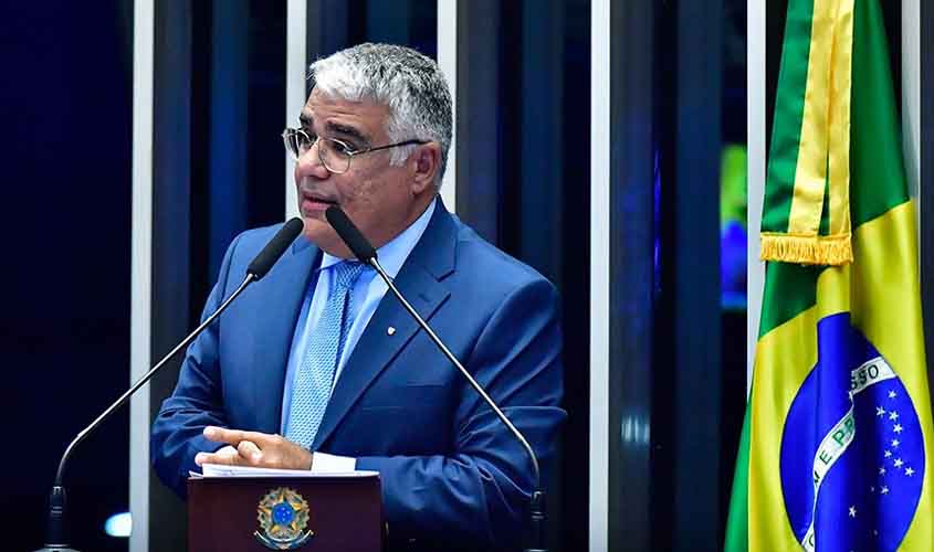 Girão pede renúncia de Barroso e proteção policial a ex-assessor de Moraes