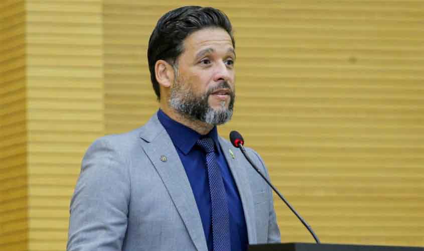 Assembleia Legislativa de Rondônia decreta luto oficial pelo falecimento do Papa Francisco após requerimento do Deputado Delegado Camargo