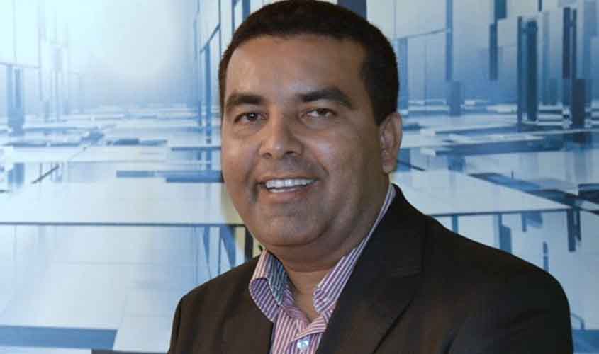 Atacado pela Síndrome Guillain Barré, prefeito Lindomar Garçon volta ao trabalho, mas com muitos cuidados