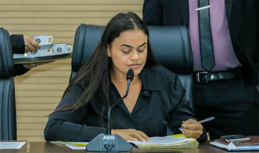Deputada Dra. Taíssa dá parecer favorável a projeto que destina mais de R$ 4,5 milhões para apoio a famílias afetadas por desastres em Rondônia