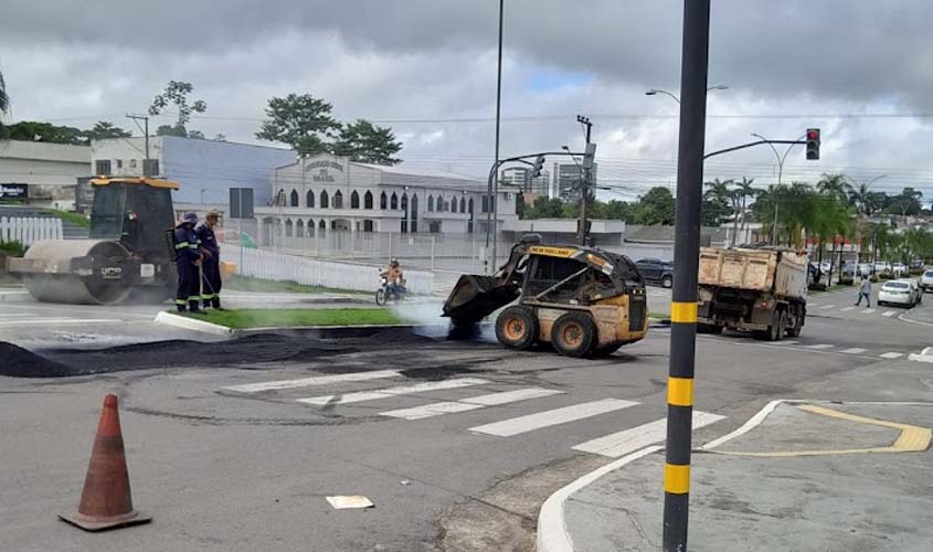 Semosp realiza Operação Tapa-Buracos na Avenida 6 de Maio